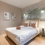 Luxury Grand Air-conditioned In The Heart Of *