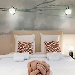 Luxury Grand Air-conditioned In The Heart Of Paříž