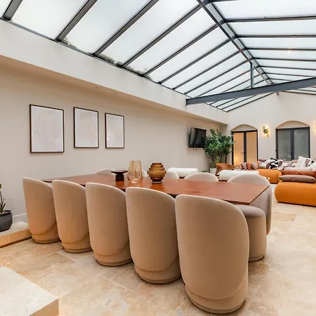 Luxury Grand Air-conditioned In The Heart Of Lejlighed *